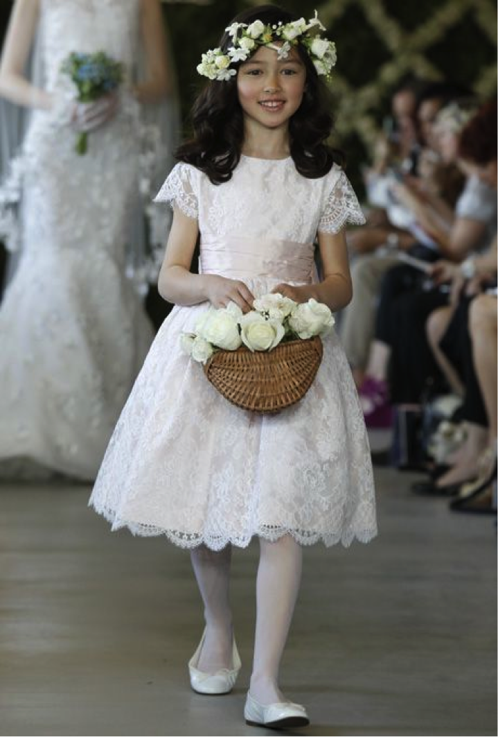 Vestido para daminha no tom branco