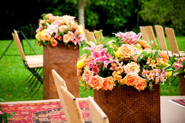 Decoração com flores da estação