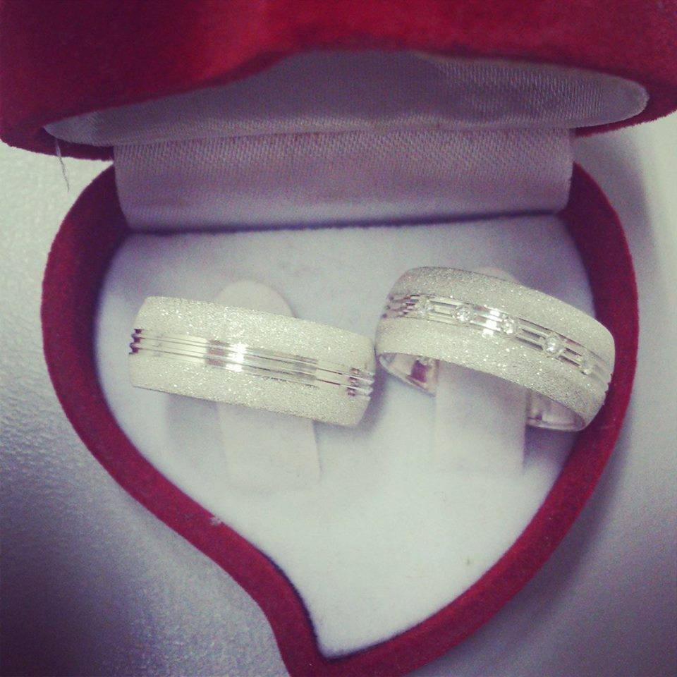 Fotos de alianças de casamento para se inspirar