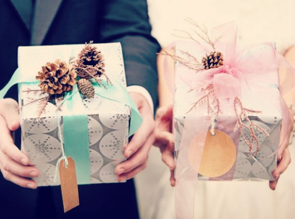 presenteie os noivos